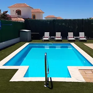 https://villa-dwarika-home-away-from-home-private-heated-pool.in-canary-islands.com